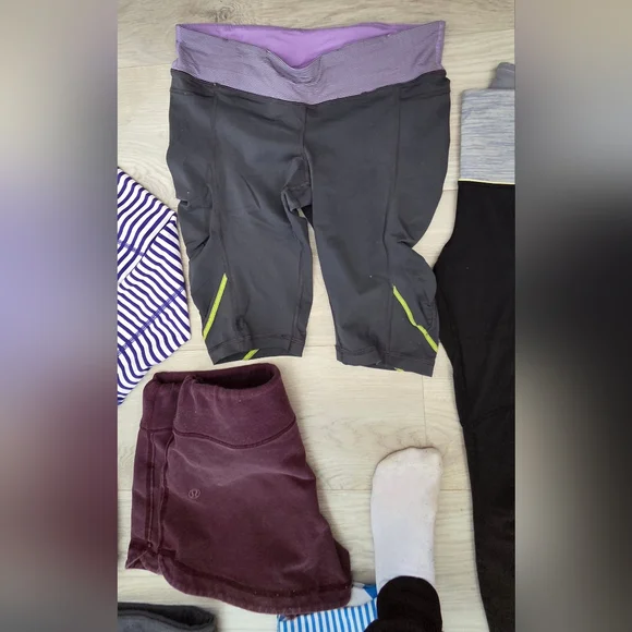 lululemon athletica Women's Capris in Black and Gray - Picture 4 of 16